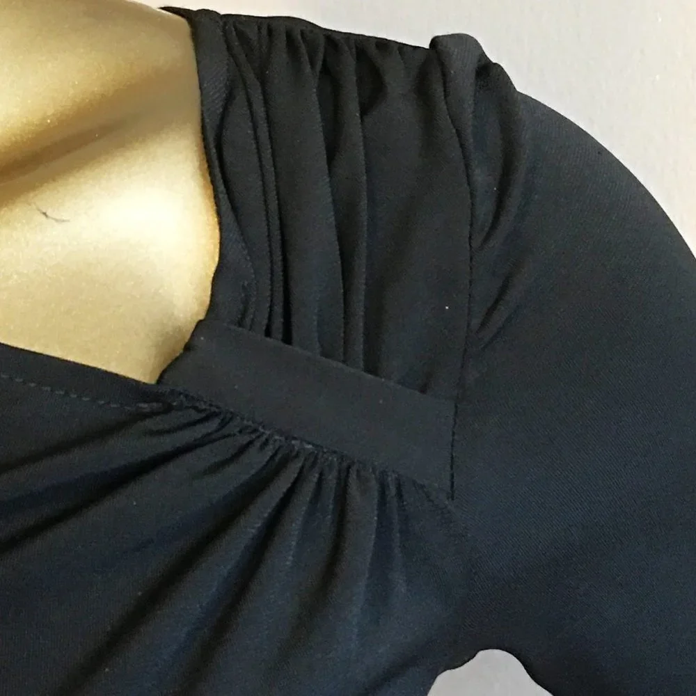 𝗪𝗛𝗜𝗧𝗘 𝗛𝗢𝗨𝗦𝗘 | 𝗕𝗟𝗔𝗖𝗞 𝗠𝗔𝗥𝗞𝗘𝗧 3/4 Sleeve Body Con Dress - Picture 5 of 10